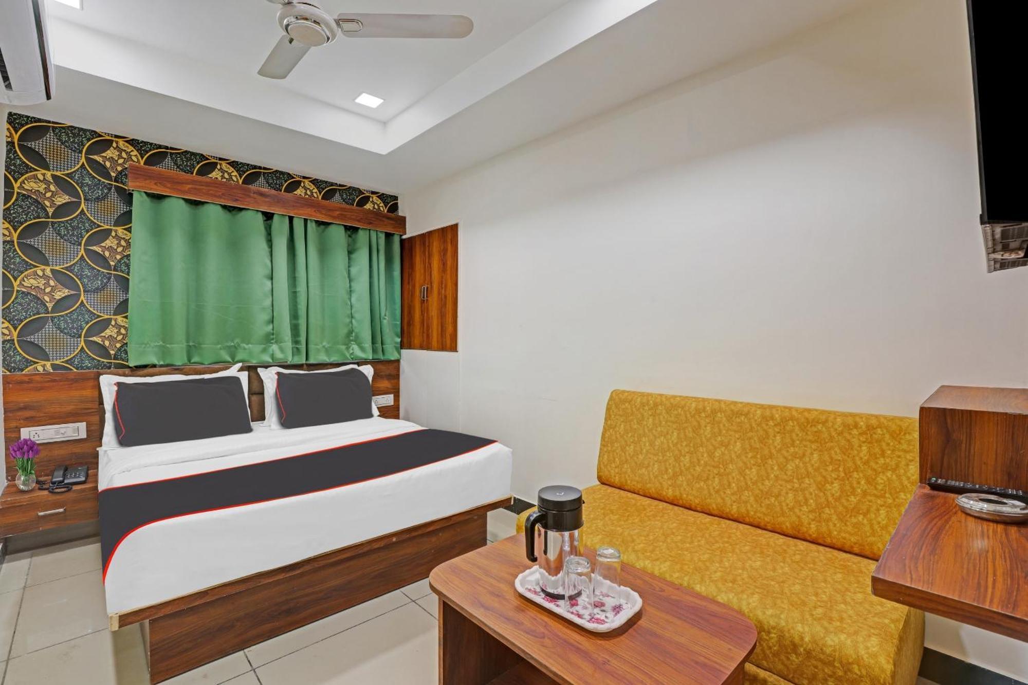 Capital O Bhavya Villa Ahmedabad Eksteriør billede
